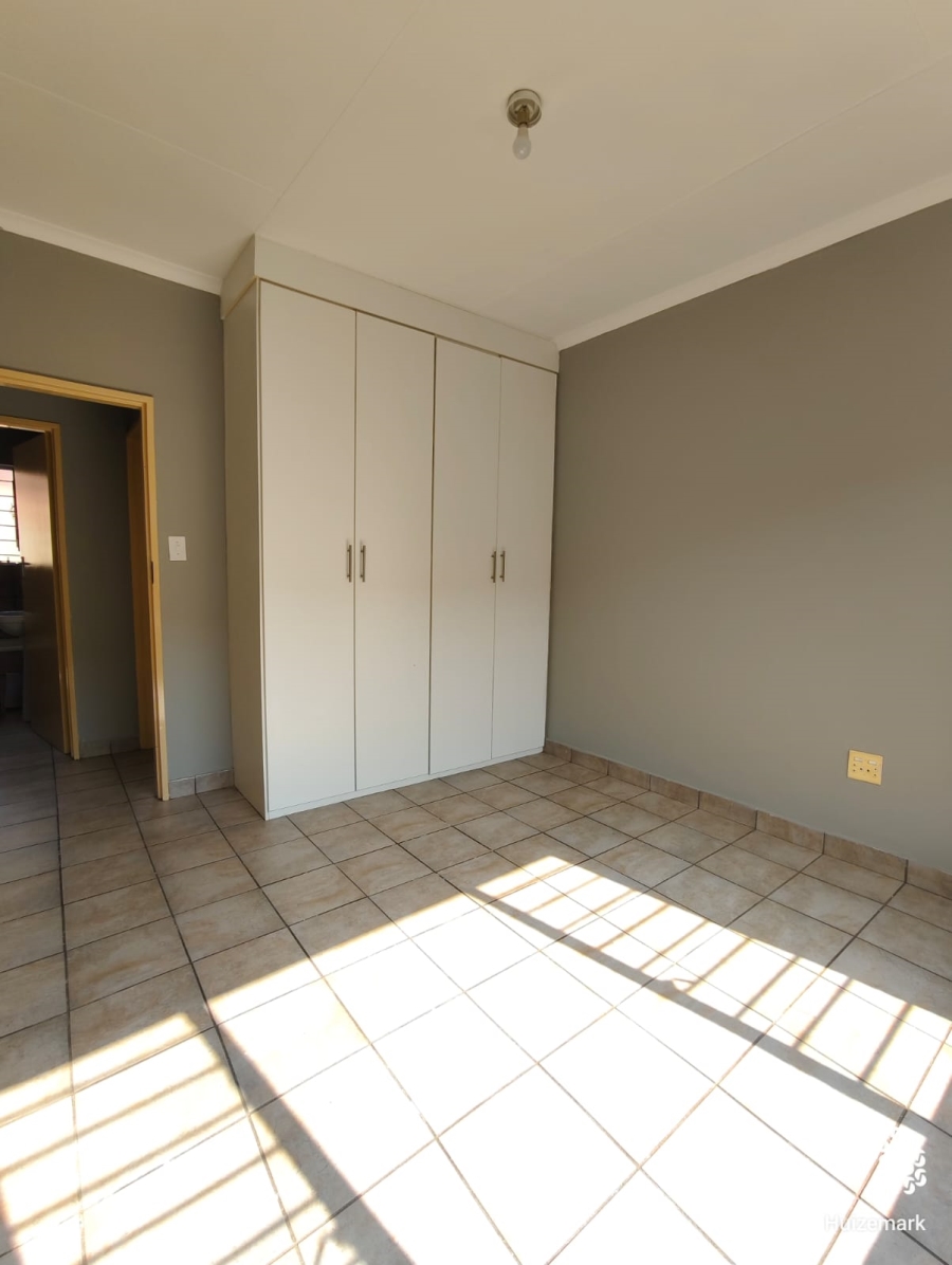 To Let 2 Bedroom Property for Rent in Vaalpark Free State